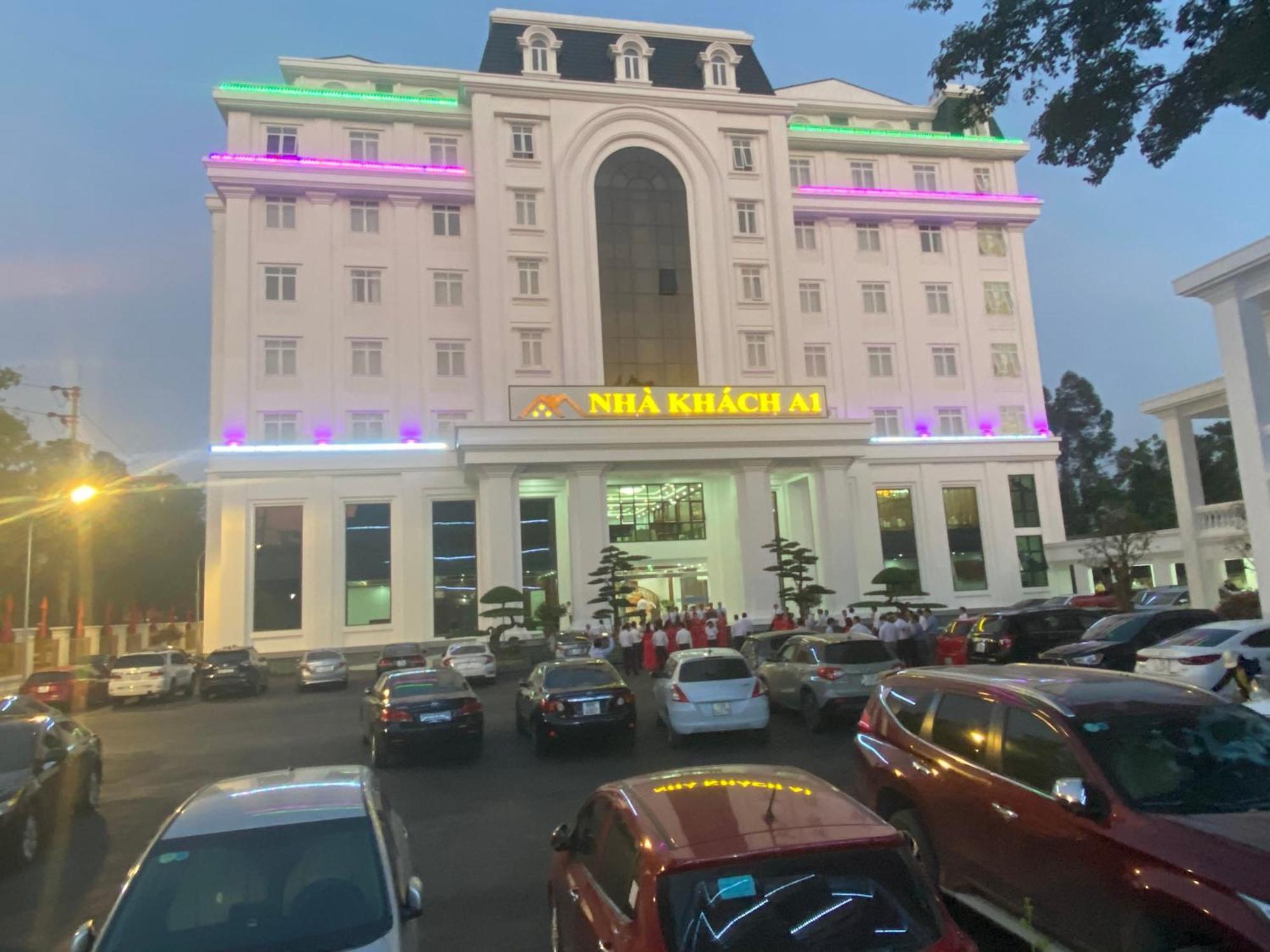 Khach San A1 Lang Son Hotel Buitenkant foto