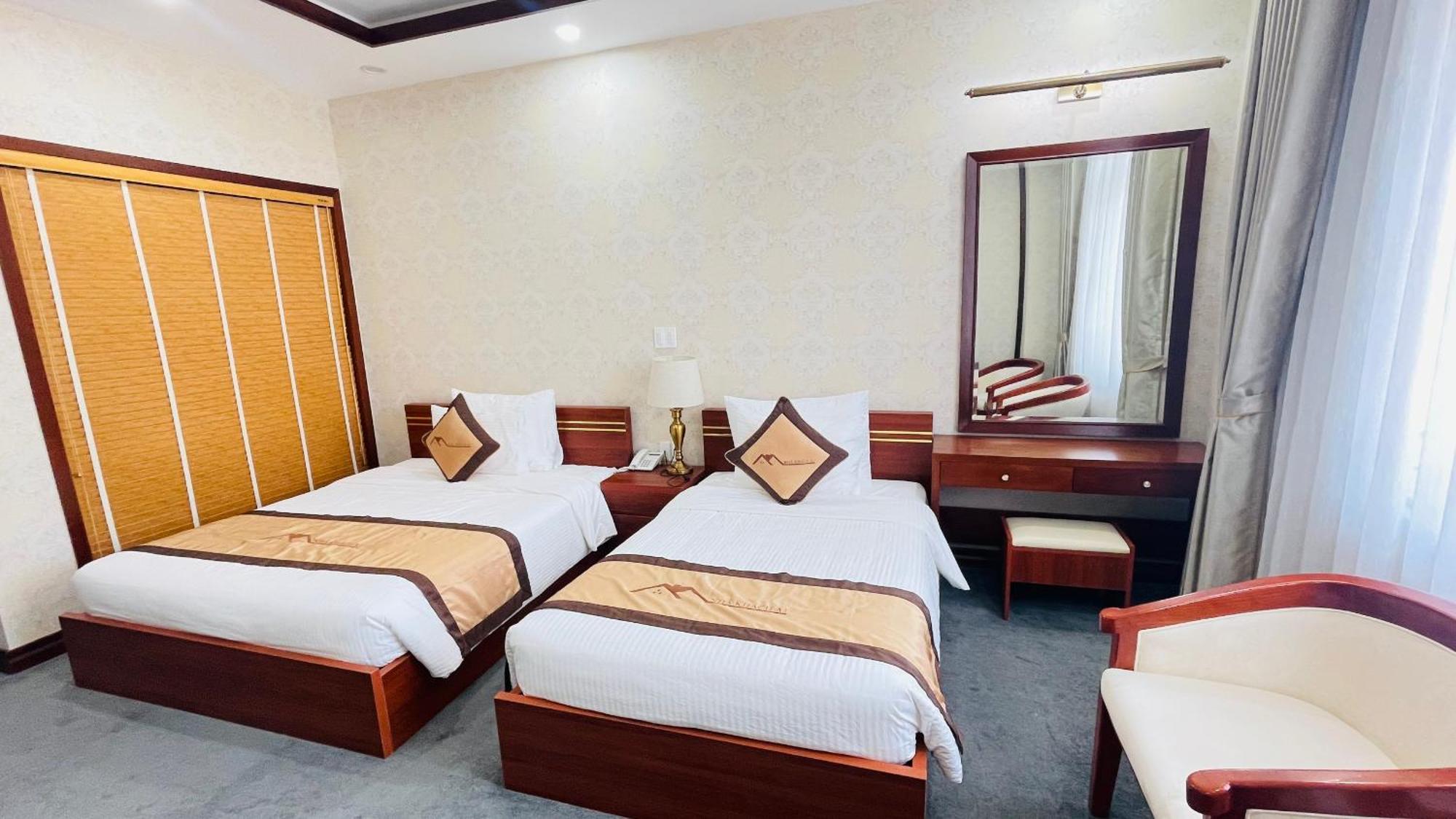 Khach San A1 Lang Son Hotel Buitenkant foto